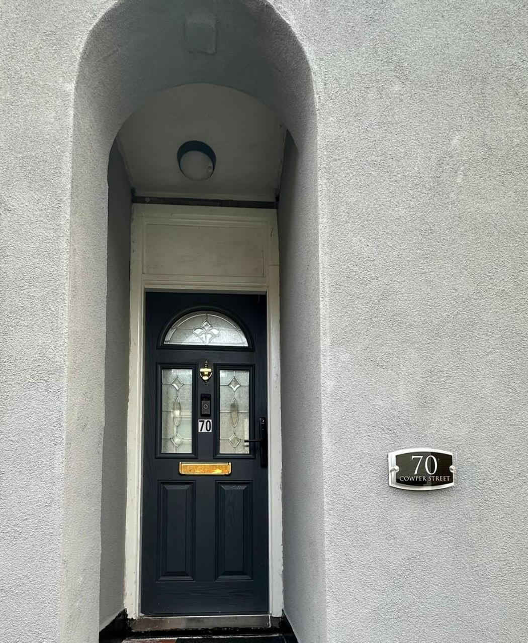 Luton Town House Near Airportアパートメント エクステリア 写真
