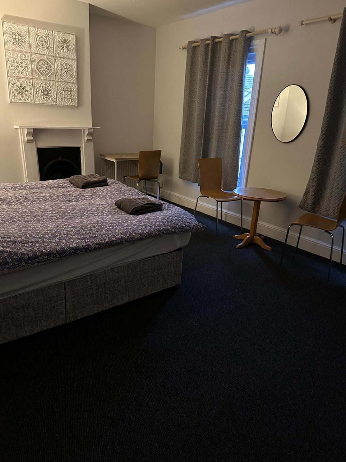 Luton Town House Near Airportアパートメント エクステリア 写真